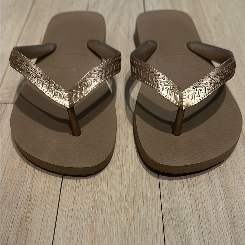 Havaianas Rose Gold Sandals